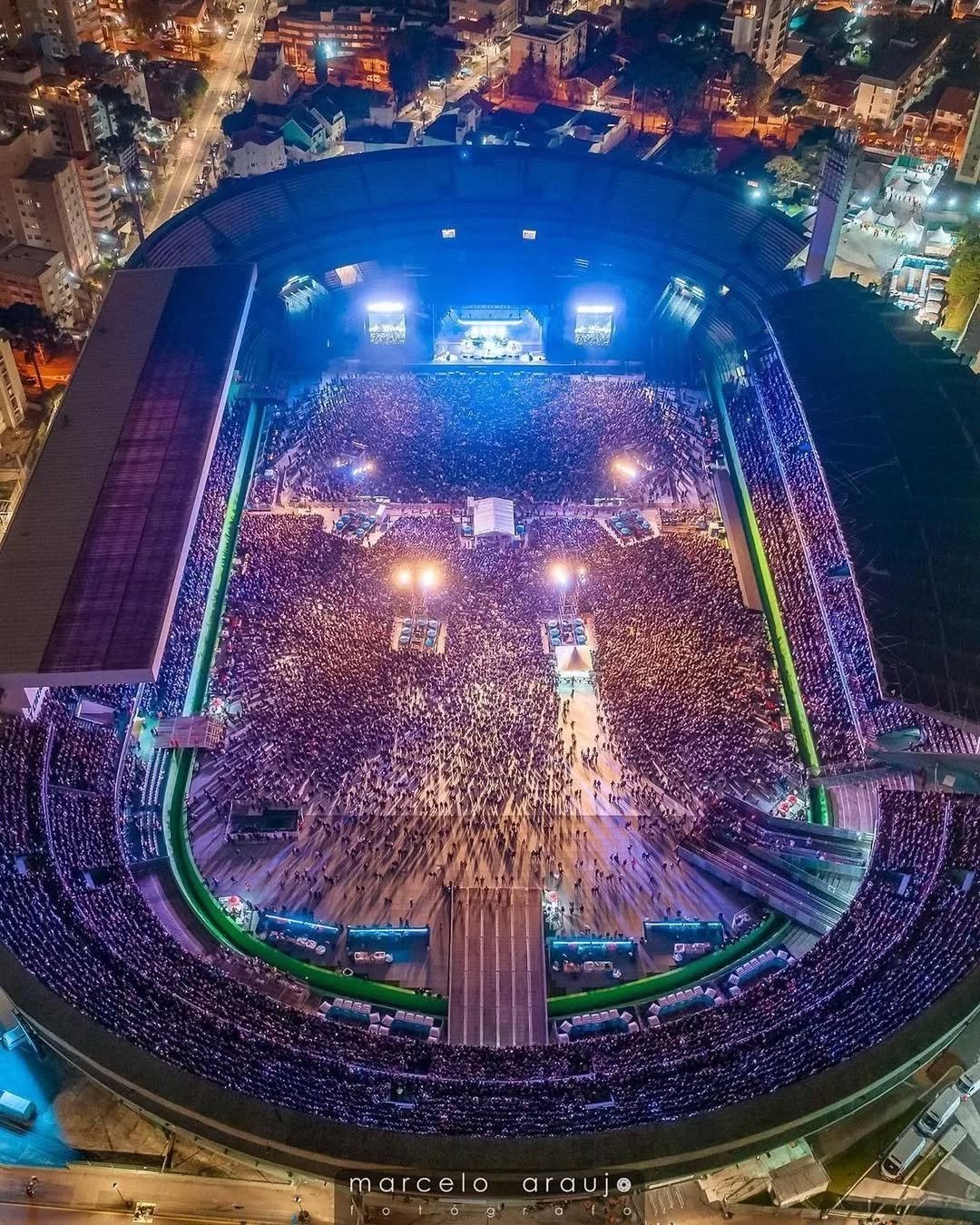 Red Hot Chili Peppers – Estádio Couto Pereira - Imagem 3